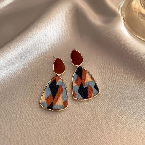 Vintage Dripping Oil Wine Red Retro Stud Earrings For Women Korean Pearl Flower Heart Shape Geometric Earring High Sense Jewelry - Image 2