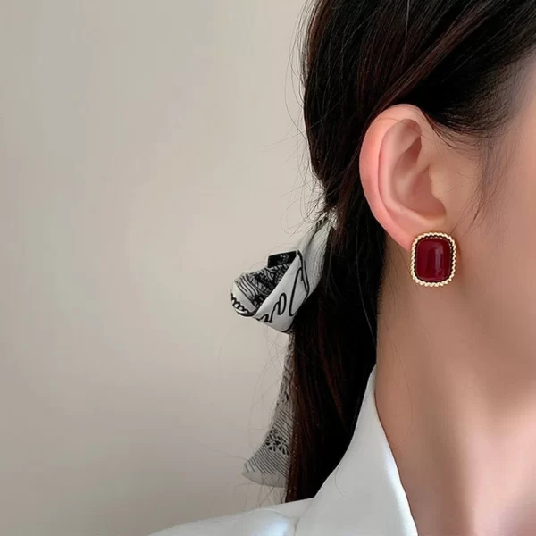 Vintage Dripping Oil Wine Red Retro Stud Earrings For Women Korean Pearl Flower Heart Shape Geometric Earring High Sense Jewelry - Image 5