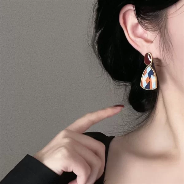 Vintage Dripping Oil Wine Red Retro Stud Earrings For Women Korean Pearl Flower Heart Shape Geometric Earring High Sense Jewelry - Image 3