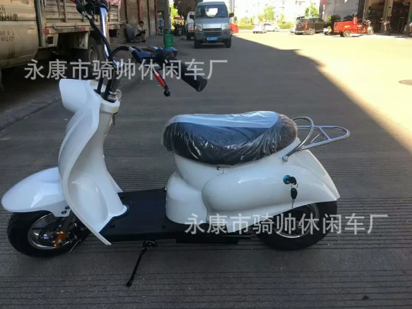 mini electric car small turtle king style electric scooter electric scooter small electric car e roller electric scooters